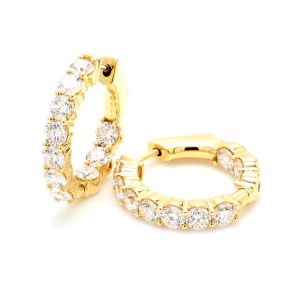 18k YG Shared claw Huggies set with RBC Nat Diamonds GH/SI (Appro TDW= 2.84)
